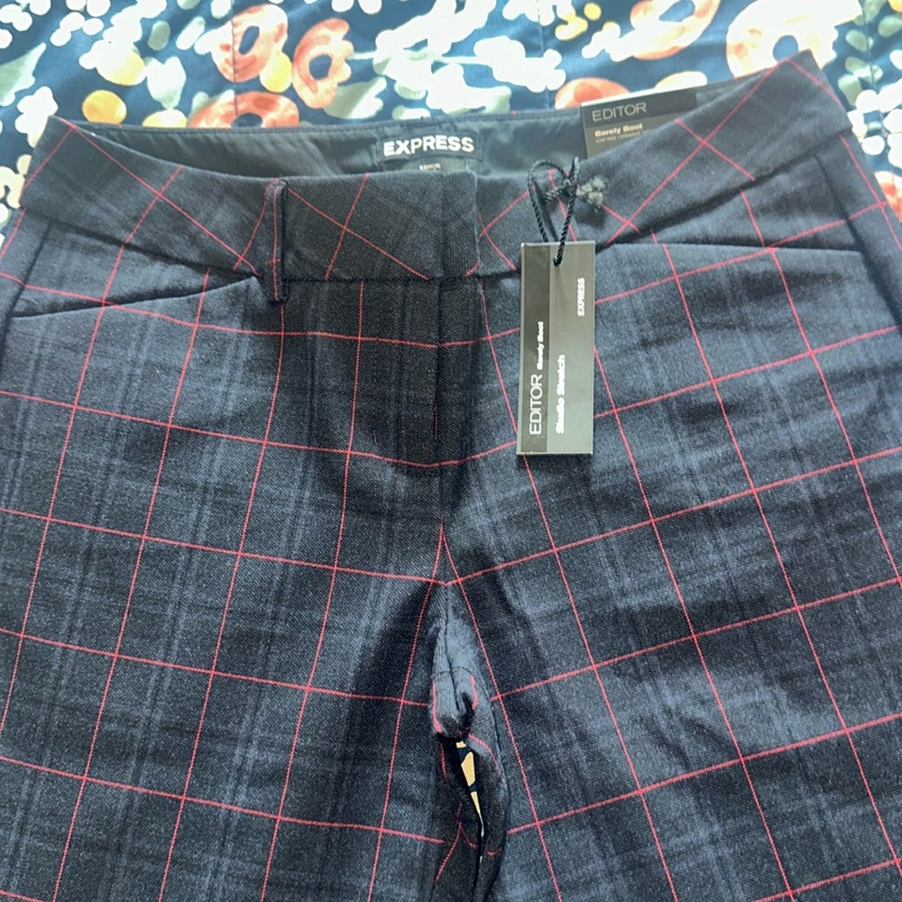 Women’s express editor barely boot dressy pants